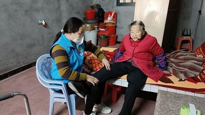 社区养老与居家养老：适合哪些老人的智慧选择